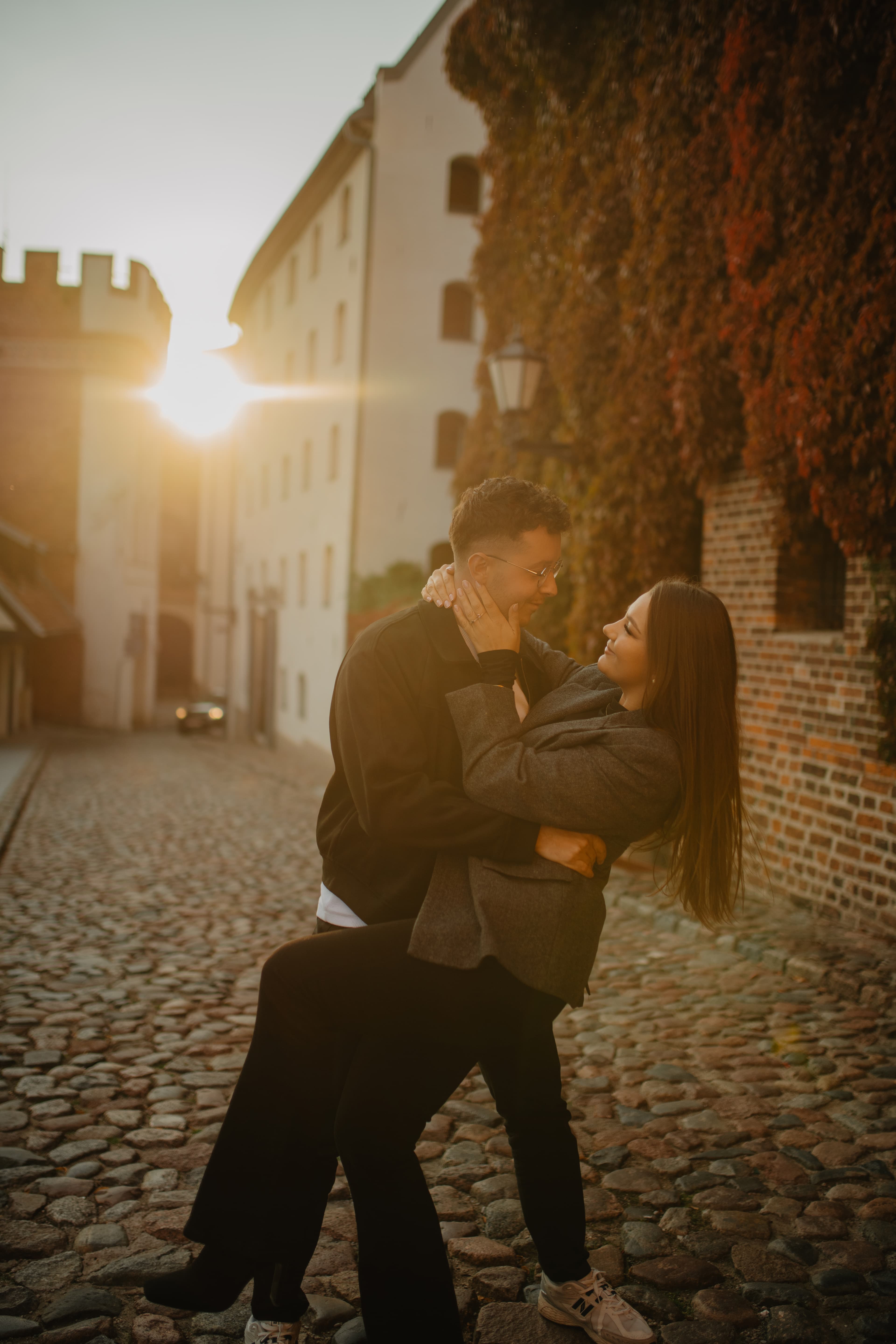 Patrycja i Adrian w blasku zachodu słońca